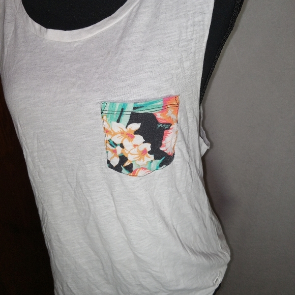 PINK Victoria's Secret White Tank Top Casual Style Floral Pocket - Picture 5 of 9